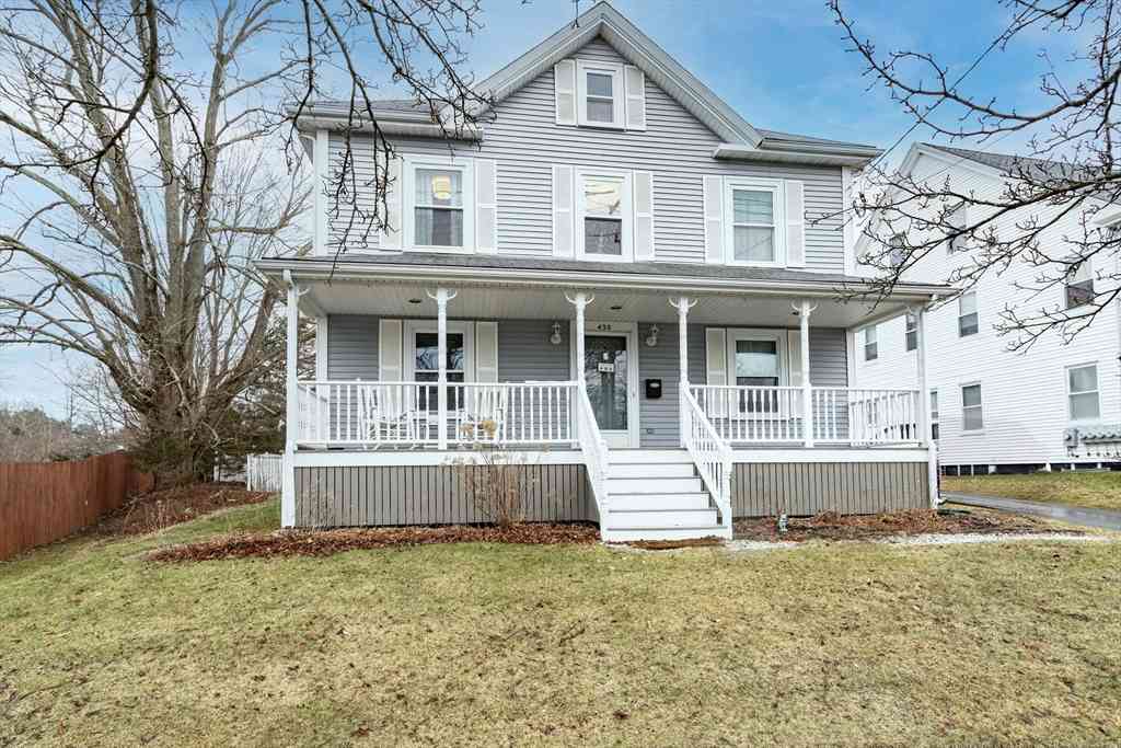Homes For Sale - 430 Main Street<br/> Plymouth County, Bridgewater, MA 02324
