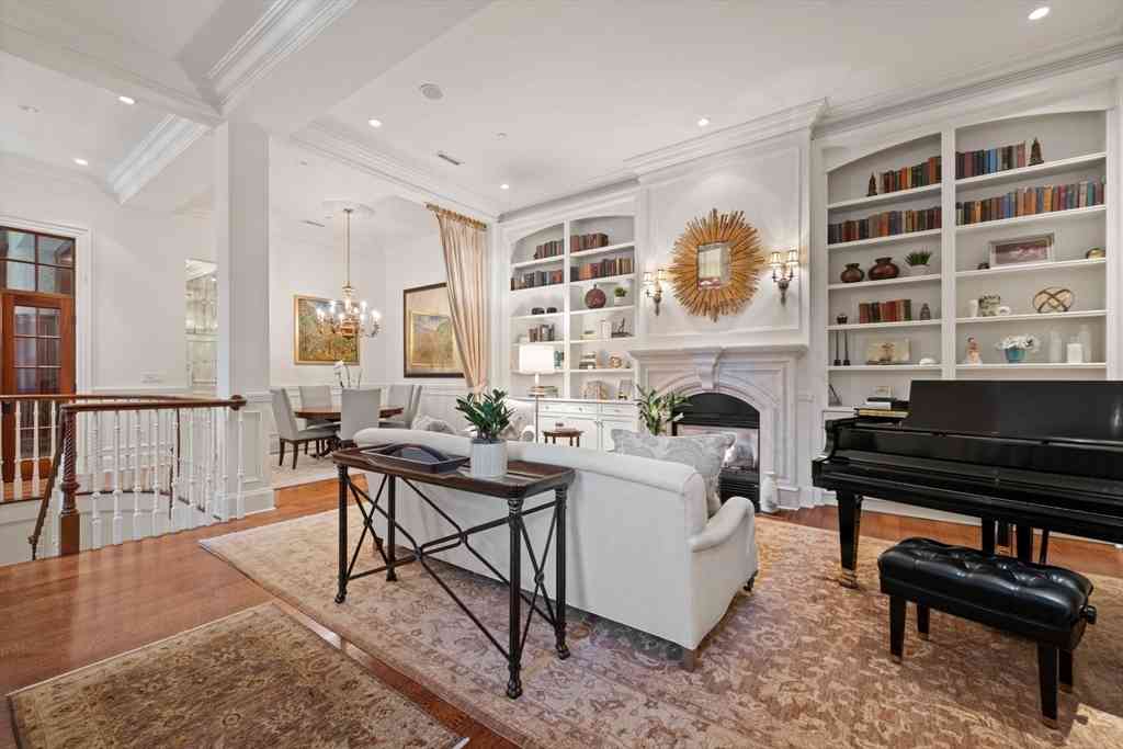Condo For Sale - 50 Beacon Street #1<br/> Boston, MA 02108