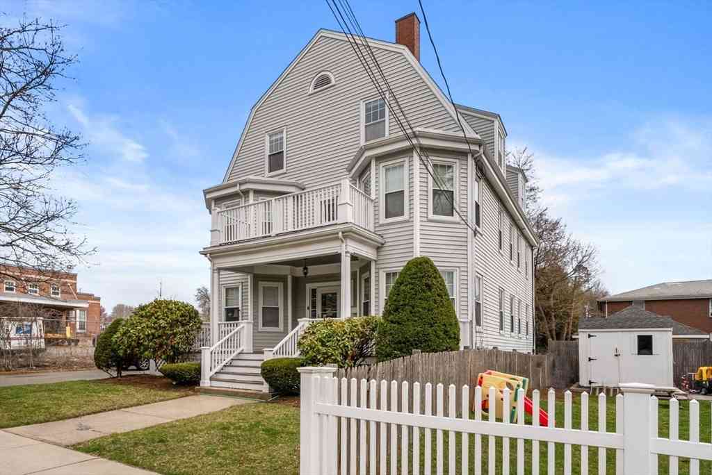 Condo For Sale - 4 Alden St #3<br/> Danvers, MA 01923