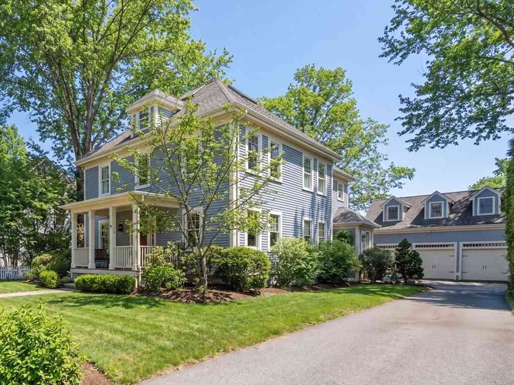 Homes For Sale - 33 Everett Street<br/> Concord, MA 01742