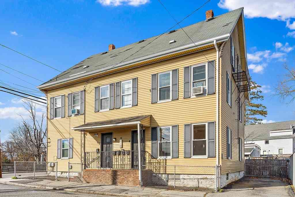 Apartment For Rent - 4 Sutherland St #4-1<br/> Lowell, MA 01850