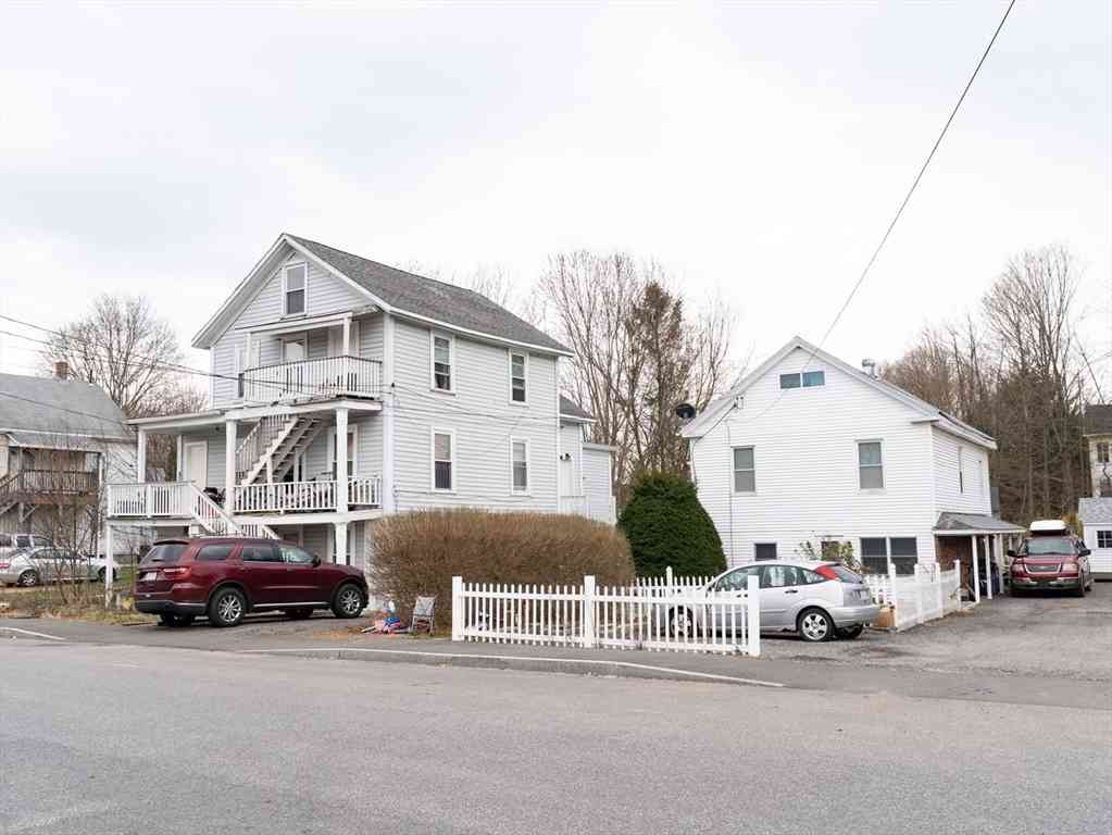 Homes For Rent - 15-17 Central St<br/> Brookfield, MA 01506
