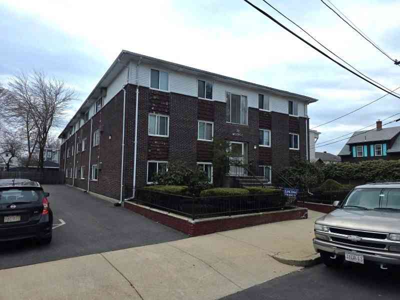 Condo For Sale - 70 Mudge St #12<br/> Lynn, MA 01902