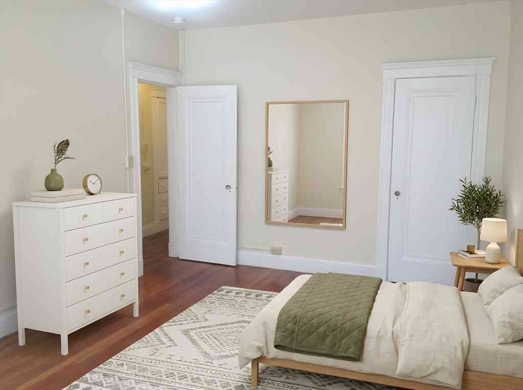 Apartment For Rent - 203-205 Winthrop Road #3<br/> Brookline, MA 02445