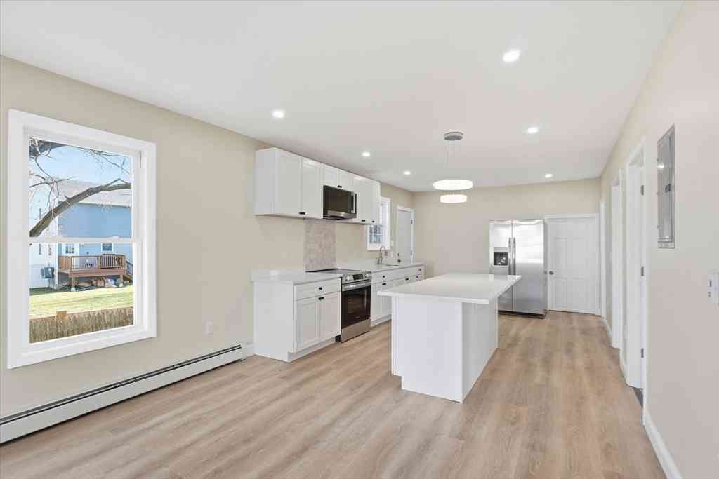 Multifamily For Sale - 6 Kimball Street<br/> Haverhill, MA 01830