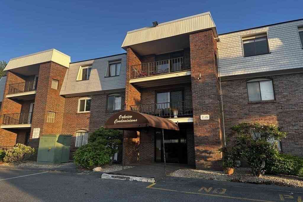 Condo For Rent - 15 Oak Neck Road 9 #1<br/> Barnstable, MA 02601