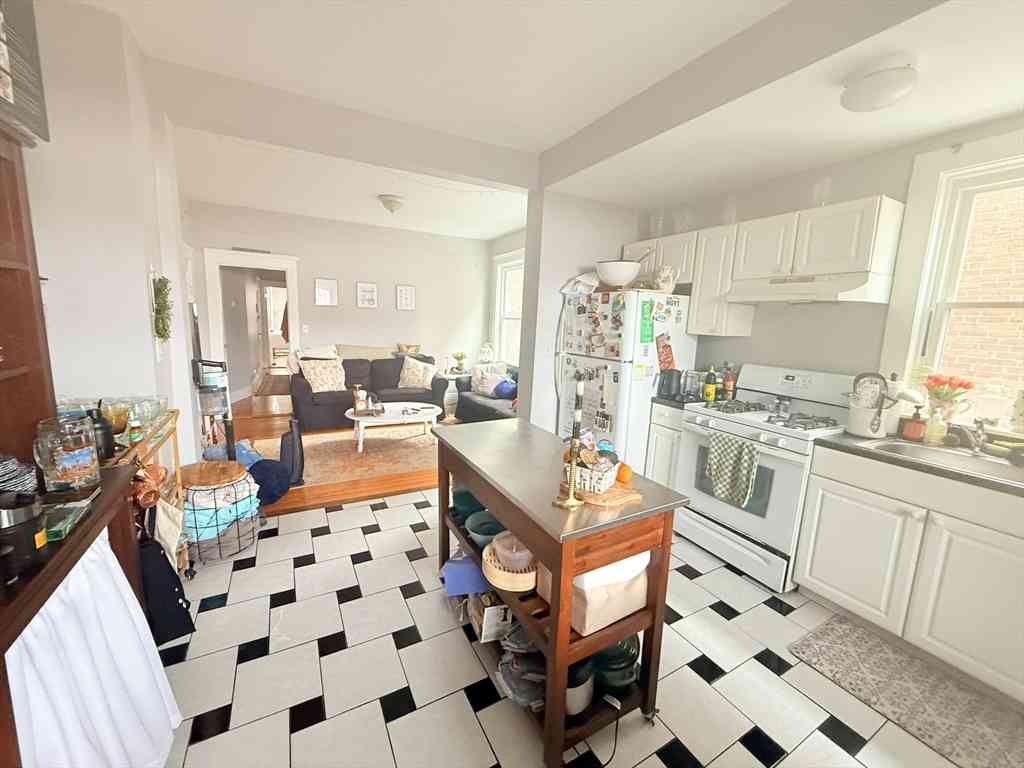 Apartment For Rent - 15 Chester Street #4<br/> Boston, MA 02134