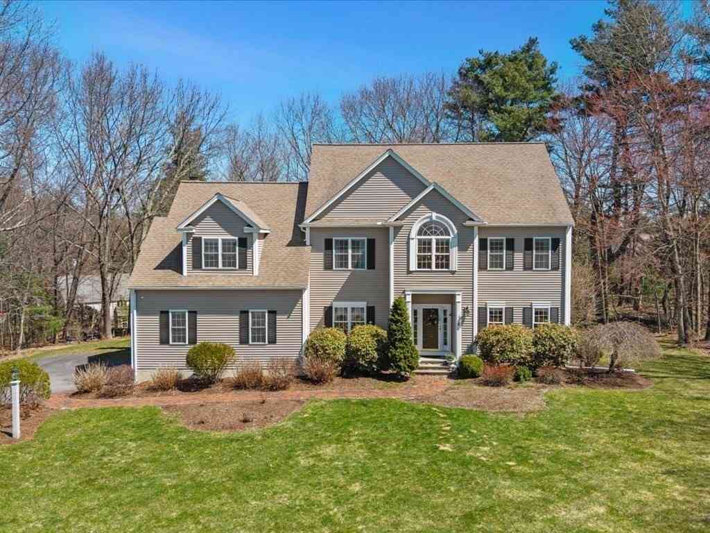 Homes For Sale - 5 Breakneck Hill Rd<br/> Middlesex County, Hopkinton, MA 01748
