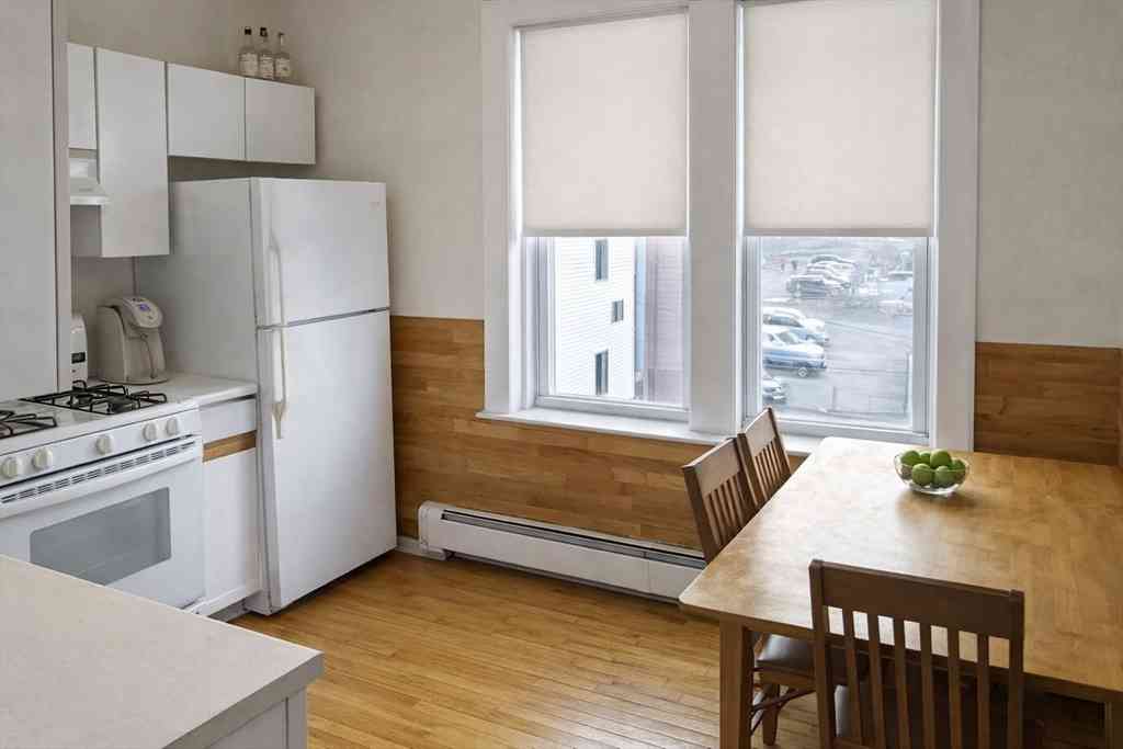 Condo For Rent - 117 Elm Street #4<br/> Newton, MA 02465