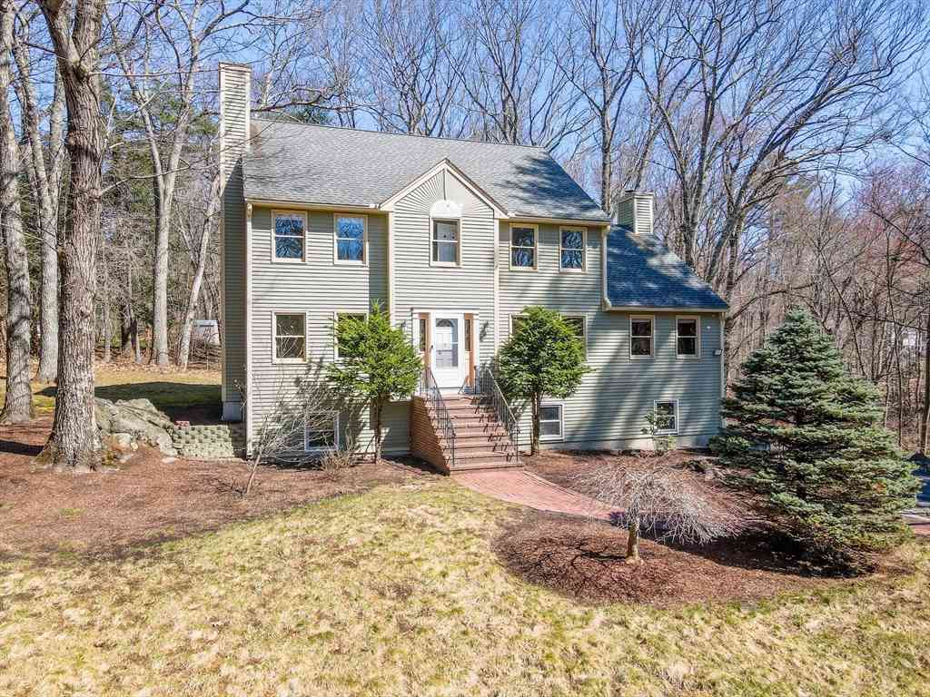 Homes For Sale - 255 Hay Meadow Rd<br/> North Andover, MA 01845