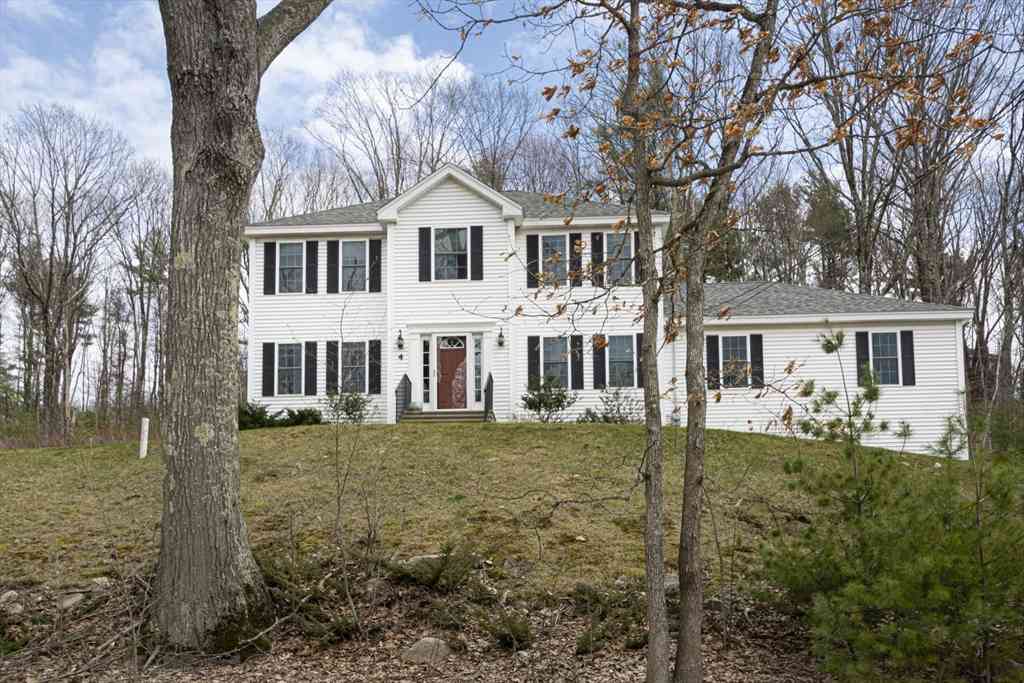 Homes For Sale - 4 Brintnal Dr<br/> Worcester County, Rutland, MA 01543