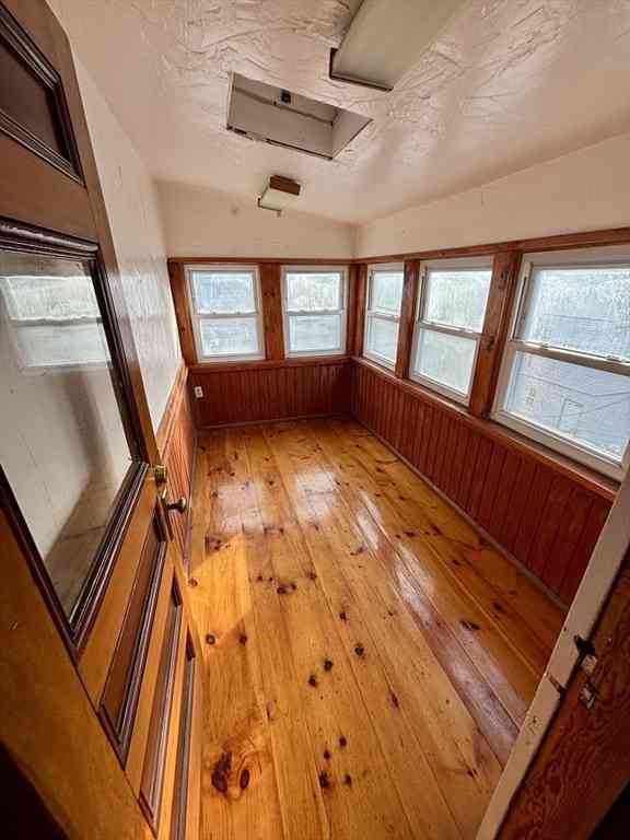 Apartment For Rent - 18 Vermont #3<br/> Somerville, MA 02145