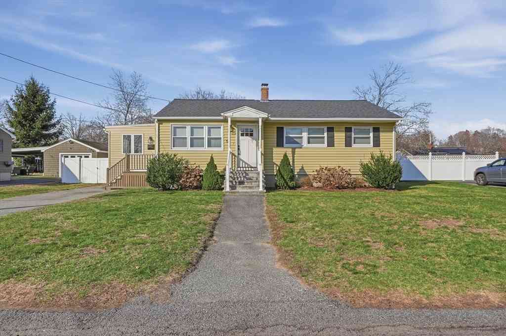 Homes For Sale - 53 Enfield Street<br/> Middlesex County, Lowell, MA 01852