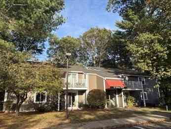 Condo For Sale - 32 Silver Hill Ln #1<br/> Natick, MA 01760
