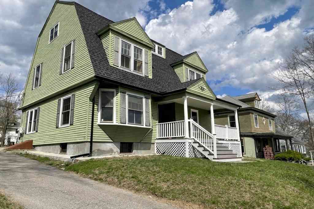 Homes For Sale - 16 Barnard Rd<br/> Worcester, MA 01605