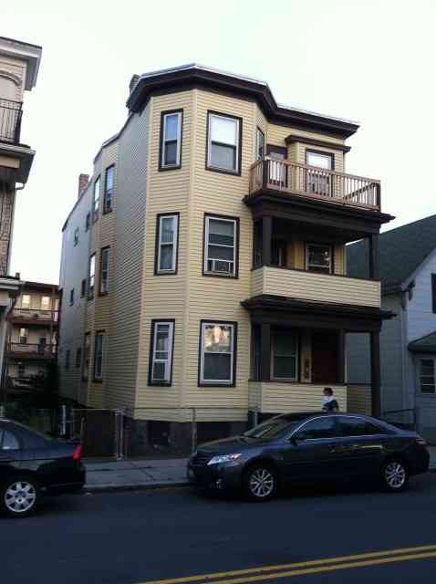 Apartment For Rent - 901 Saratoga Street #3<br/> Boston, MA 02128