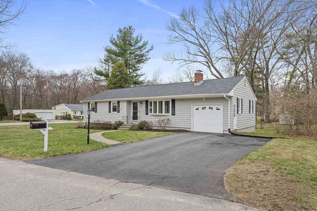 Homes For Sale - 55 Benjamin Drive<br/> Attleboro, MA 02703
