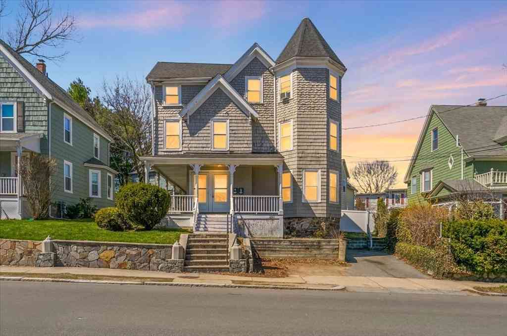 Multifamily For Rent - 293 Albion St<br/> Wakefield, MA 01880