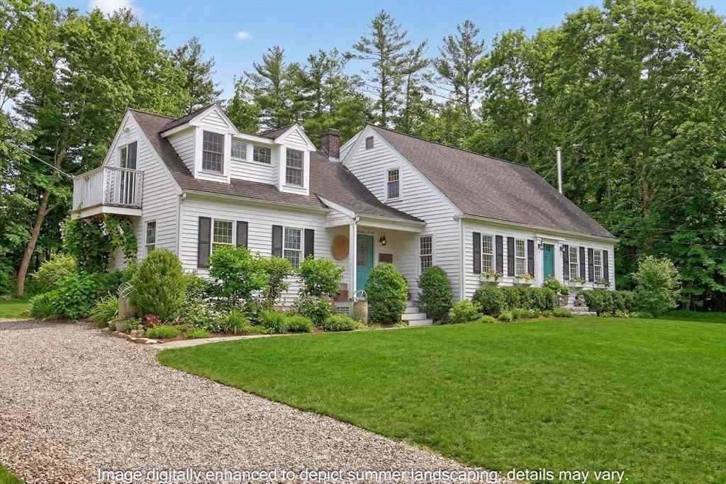 Homes For Sale - 32 Crescent St<br/> Plympton, MA 02367