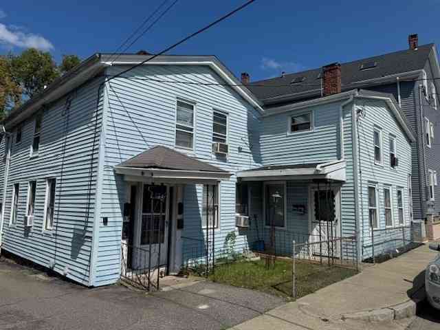 Homes For Rent - 731 Bay St<br/> Fall River, MA 02724