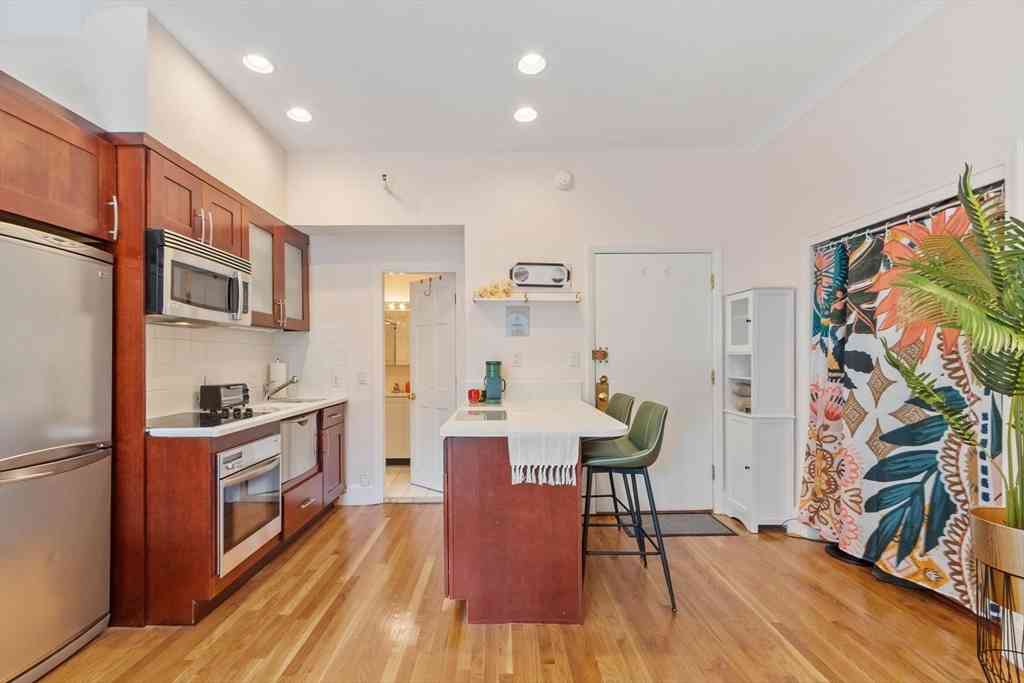 Condo For Sale - 511 Beacon St #8<br/> Boston, MA 02215