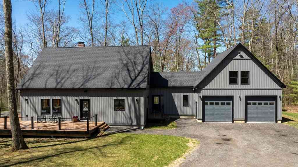Homes For Sale - 8 Barrett Rd<br/> North Brookfield, MA 01535