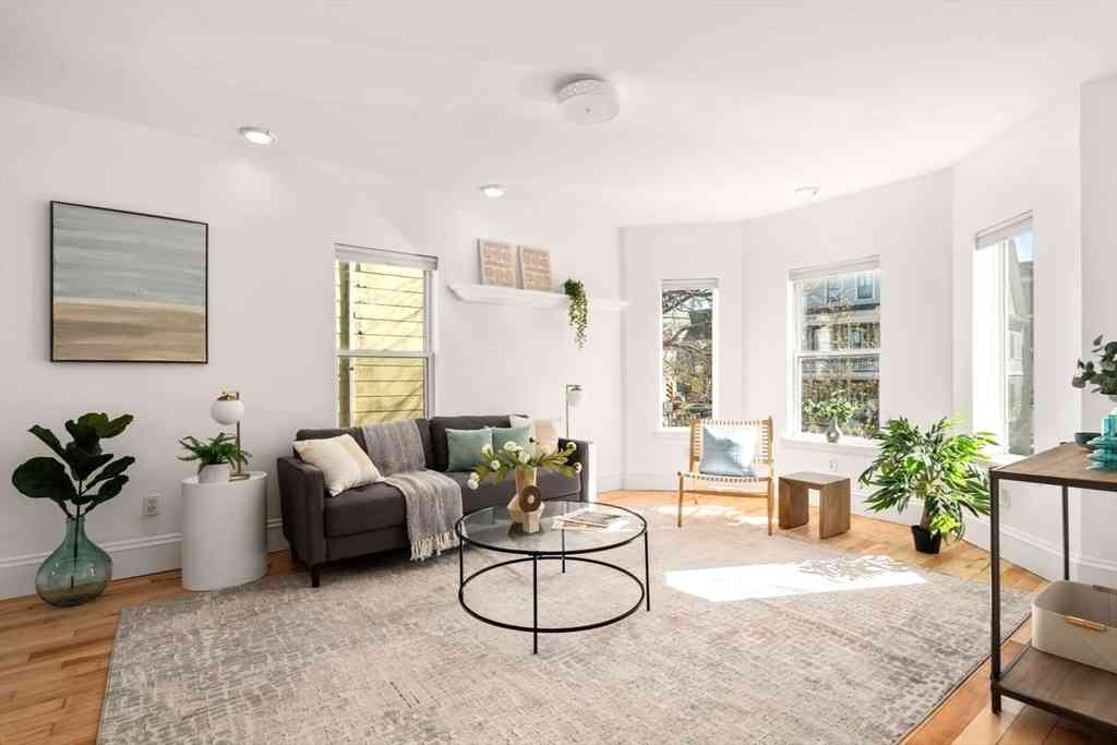 Condo For Sale - 221 Highland Ave. #2<br/> Somerville, MA 02143