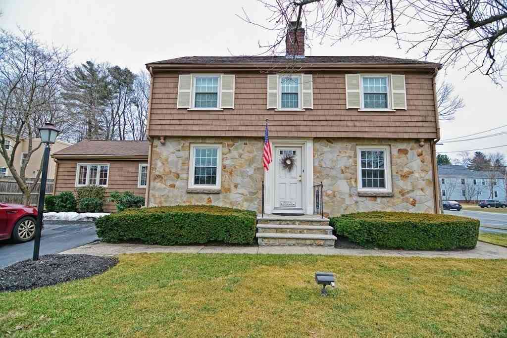 Apartment For Rent - 1068 Main #2<br/> Walpole, MA 02081