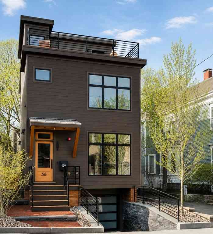 Homes For Sale - 38 Hubbard Avenue<br/> Cambridge, MA 02140