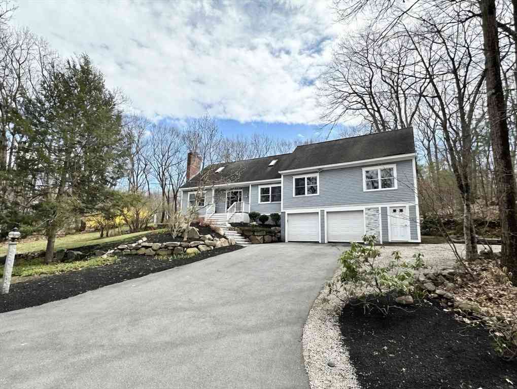 Homes For Sale - 31 Hillside Rd<br/> Boxford, MA 01921