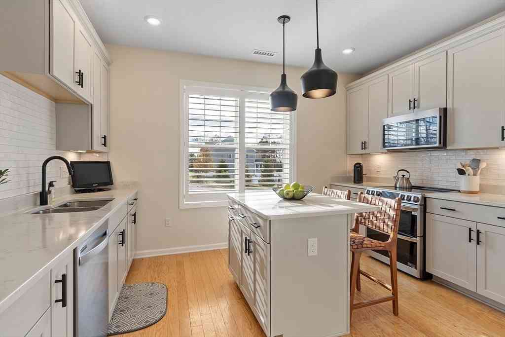 Condo For Sale - 2 Francis Drive #101<br/> Andover, MA 01810