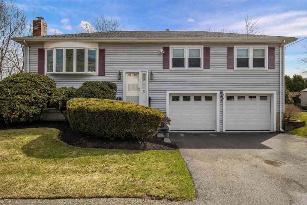 Homes For Sale - 11 Old Farm Rd.<br/> Norfolk County, Randolph, MA 02368