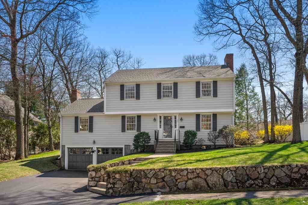 Homes For Sale - 30 Ivy Road<br/> Wellesley, MA 02482