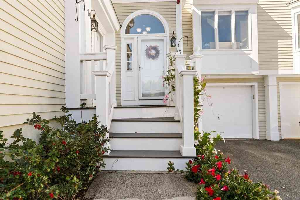Condo For Sale - 15 Abington Road #15<br/> Danvers, MA 01923