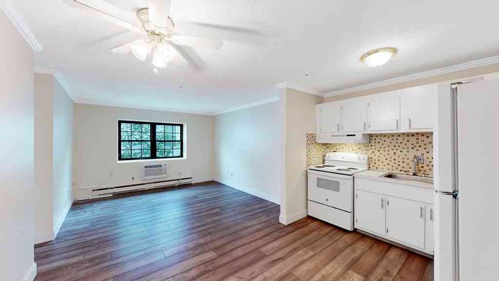 Apartment For Rent - 21 Myrtle St. #5<br/> Malden, MA 02148