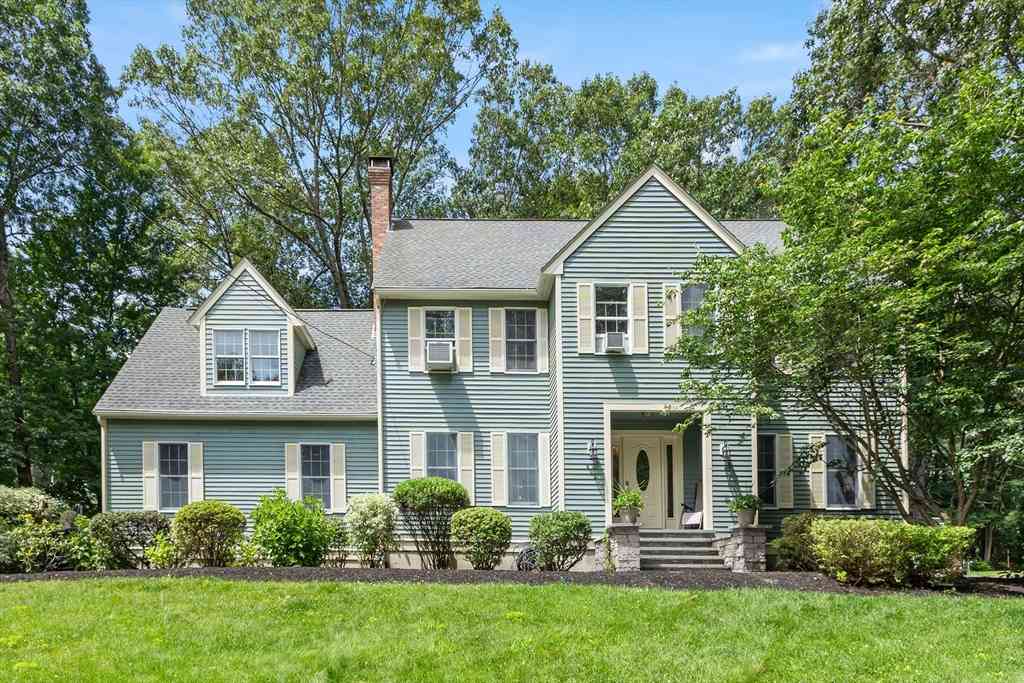 Homes For Sale - 492 Stow Rd<br/> Marlborough, MA 01752