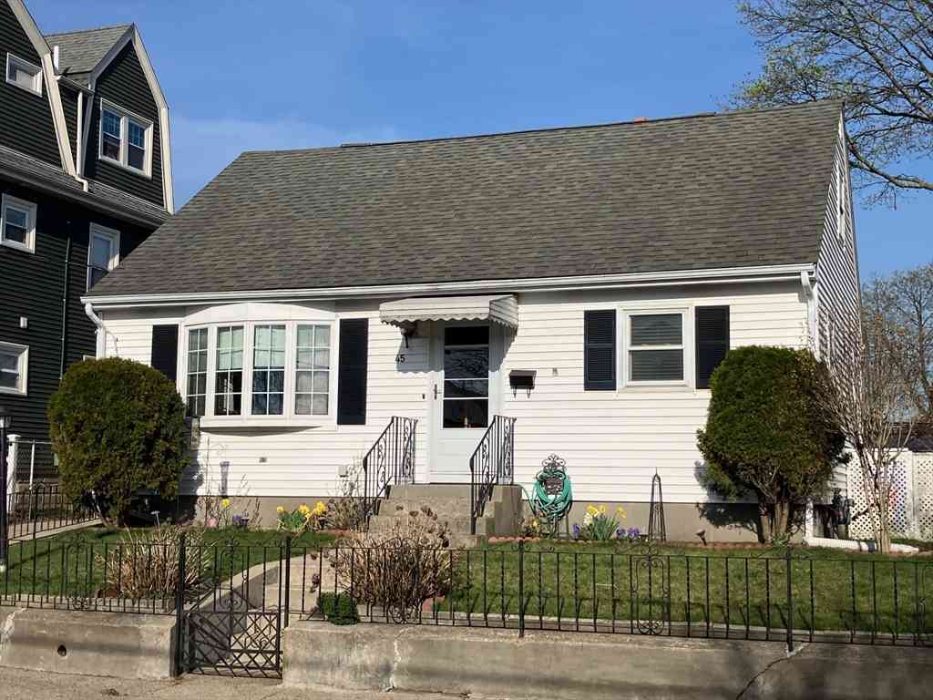 Homes For Sale - 45 Perrin Ave<br/> Pawtucket, RI 02861