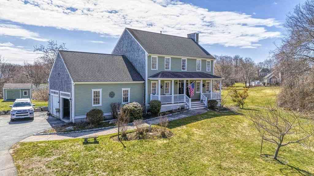 Homes For Sale - 12 Old Pasture Ln<br/> Westport, MA 02790