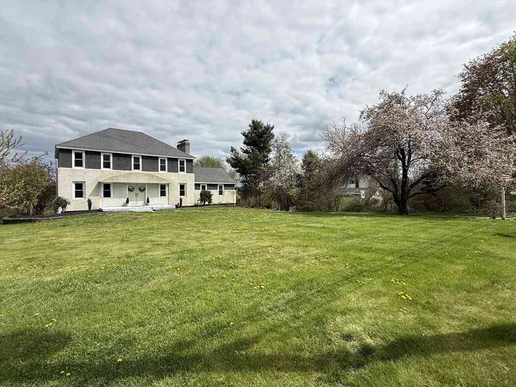 Homes For Sale - 15 Birch Hill Rd<br/> West Brookfield, MA 01585