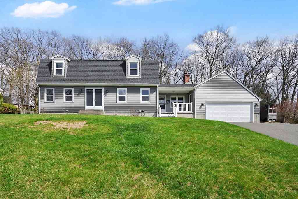 Homes For Sale - 23 Susan Drive<br/> Westfield, MA 01085