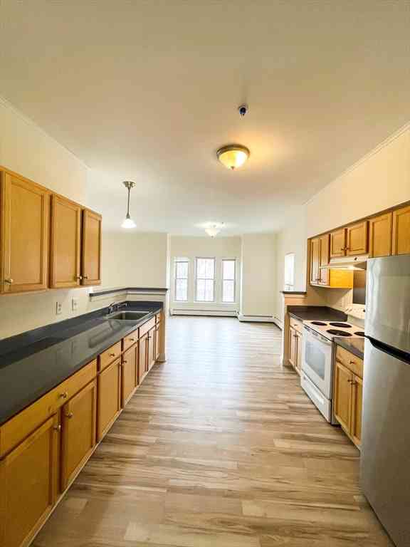Apartment For Rent - 12 Humphreys #8<br/> Boston, MA 02125