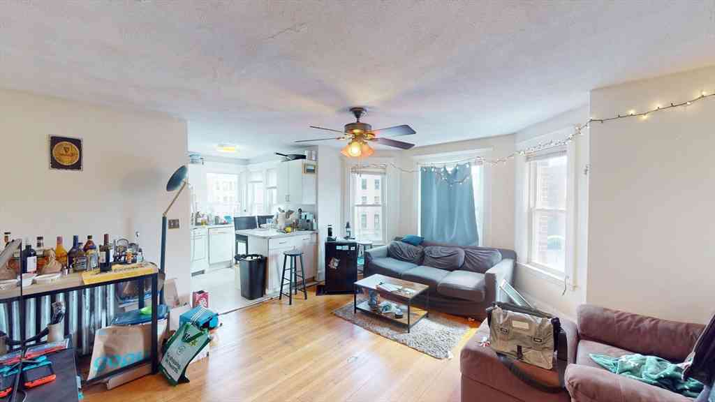 Apartment For Rent - 217 Chestnut Hill Ave #6<br/> Boston, MA 02135