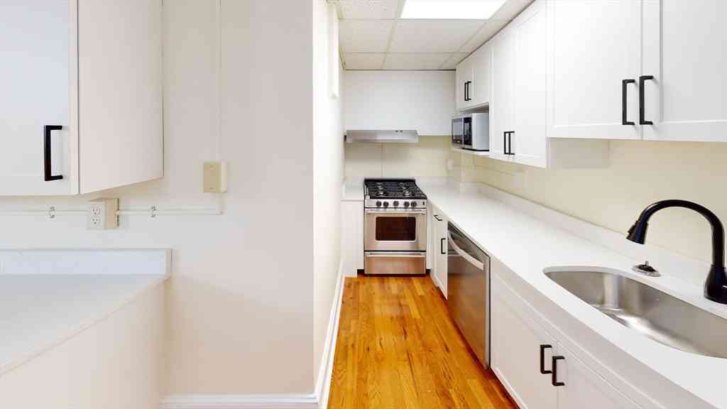 Apartment For Rent - 1401 Beacon #B03<br/> Brookline, MA 02446