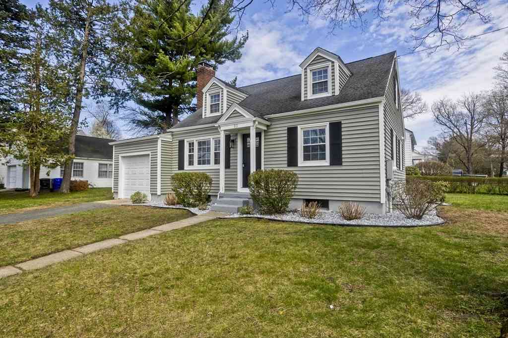 Homes For Sale - 93 Cooper St<br/> Springfield, MA 01108