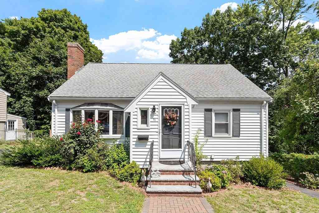 Homes For Sale - 31 Spring View Dr<br/> Lynn, MA 01904