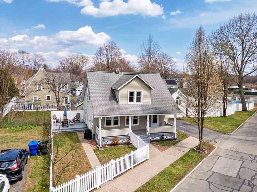 Homes For Sale - 61 Spencer Street<br/> Springfield, MA 01118