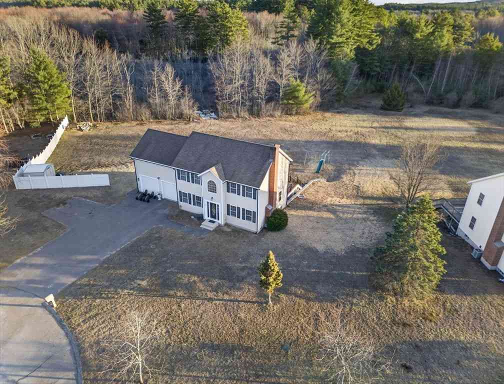 Homes For Sale - 43 Mohawk Dr<br/> Worcester County, Gardner, MA 01440