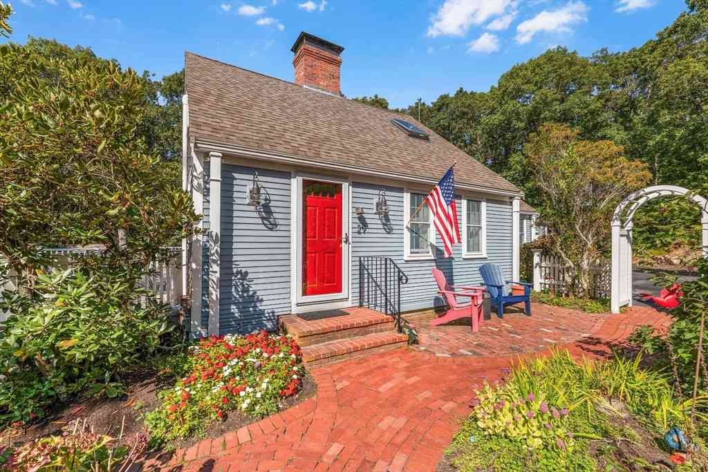 Homes For Sale - 29 Oak Ridge Road<br/> Barnstable County, Sandwich, MA 02537