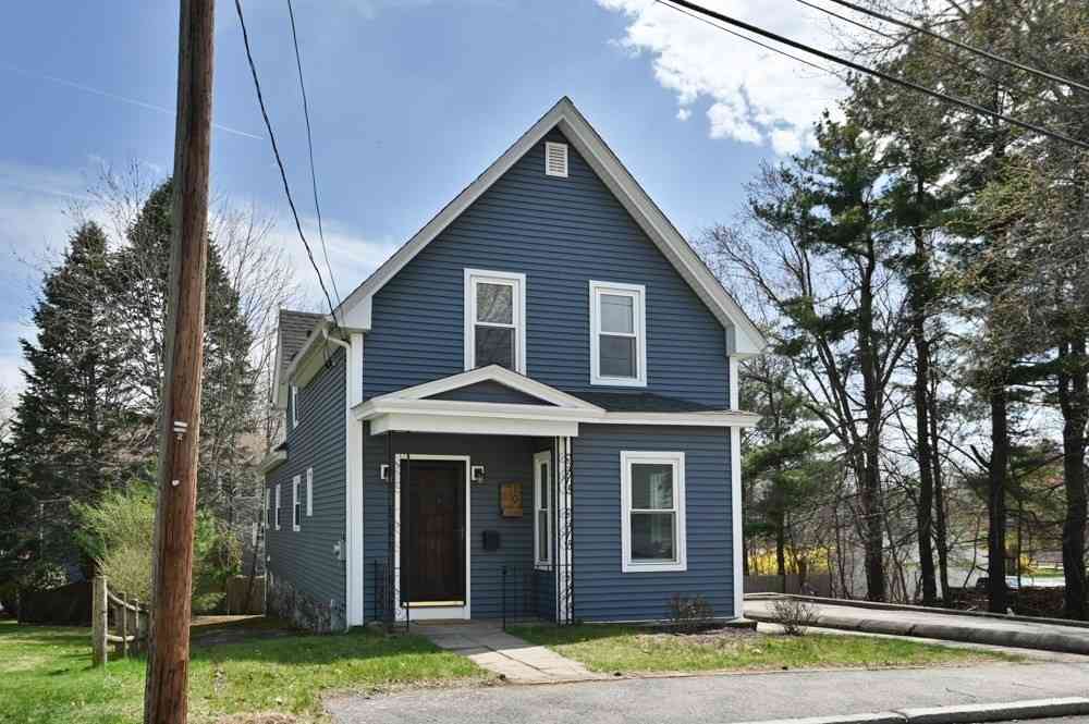 Homes For Sale - 19 Juniper St<br/> Middlesex County, Lowell, MA 01852