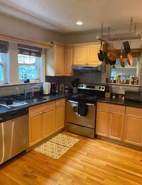 Apartment For Rent - 89 Westbourne Terr #1<br/> Brookline, MA 02446